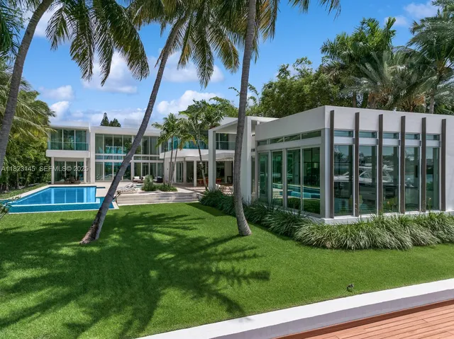 $48,000,000 | 30 Palm Avenue, Miami Beach, FL 33139