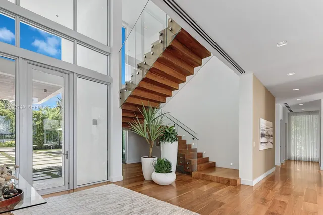 $48,000,000 | 30 Palm Avenue, Miami Beach, FL 33139