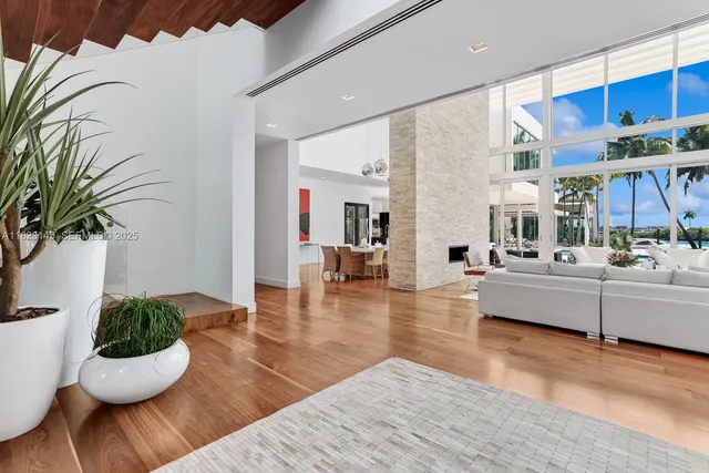 $48,000,000 | 30 Palm Avenue, Miami Beach, FL 33139