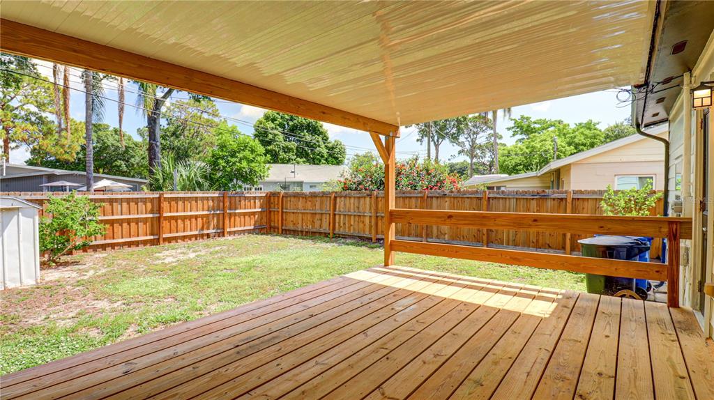 8110 Diagonal Road North St. Petersburg, FL 33702 - Photo 12 of 55