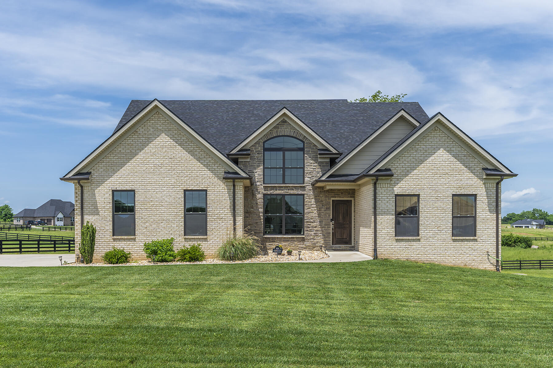 105 RIDGEFIELD Drive Nicholasville, KY 40356 - Photo 1 of 58 105ridgefield03 copy
