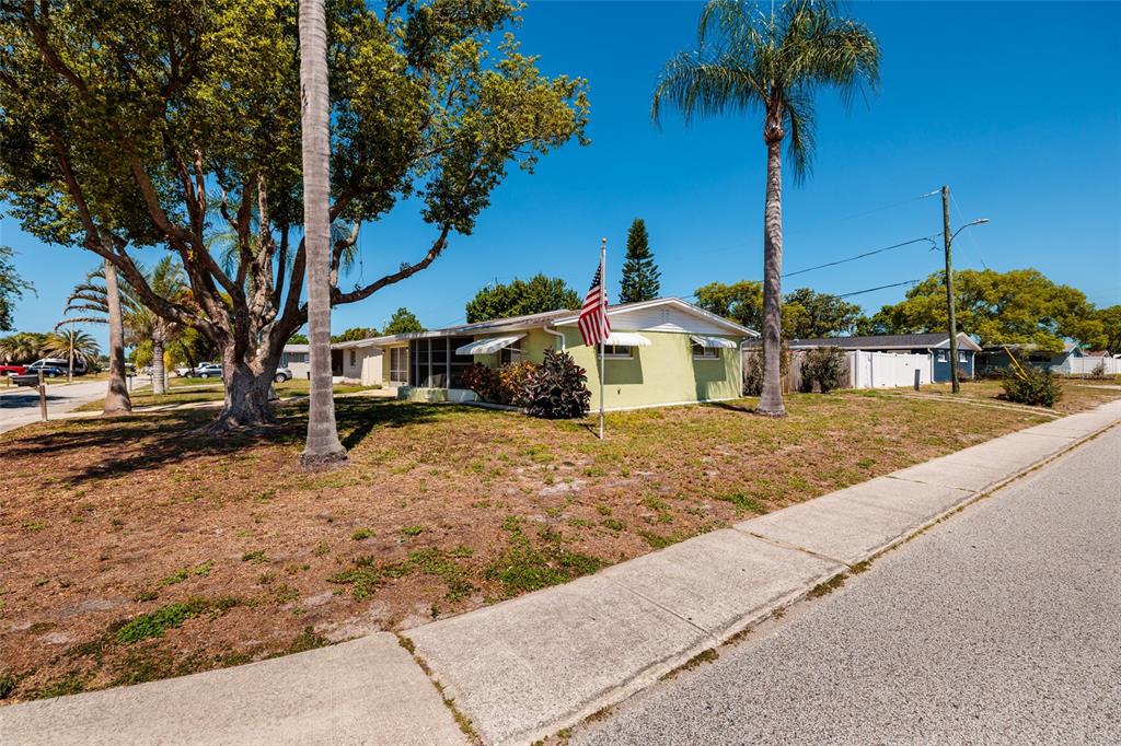 5209 Lofton Drive New Port Richey, FL 34652 - Photo 36 of 37