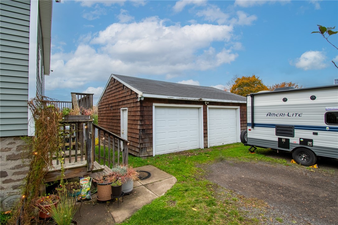 5889 Joy Road Sodus, NY 14505 - Photo 3 of 30