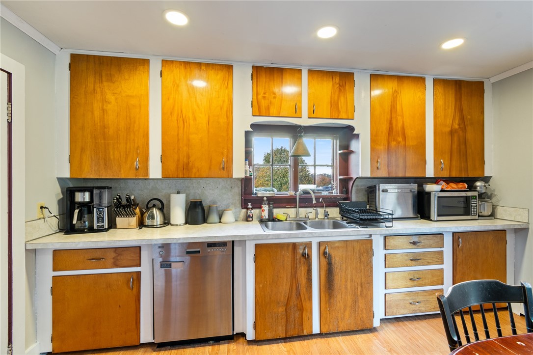 5889 Joy Road Sodus, NY 14505 - Photo 5 of 30