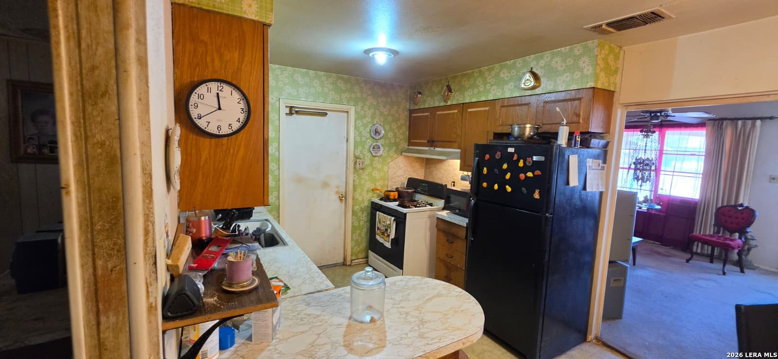5414 Boatman Road Kirby, TX 78219 - Photo 5 of 15 a view of a hallway with elevator