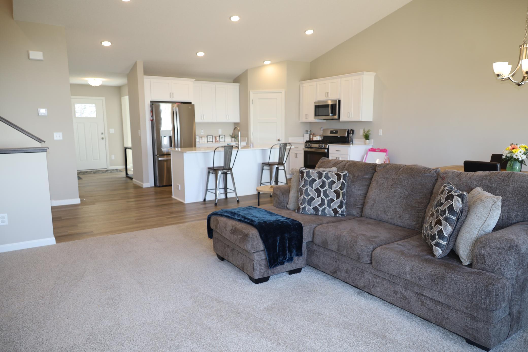 761 Yellowcrest Street Southwest Delano, MN 55328 - Photo 11 of 27