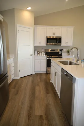 $452,000 | 761 Yellowcrest Street Southwest, Delano, MN 55328