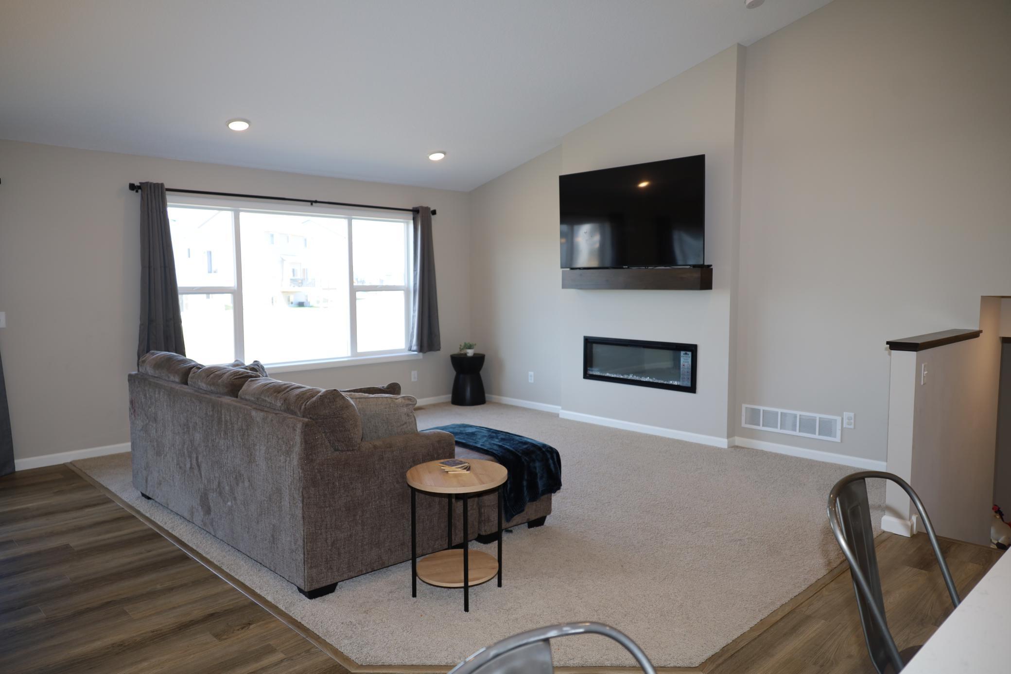 761 Yellowcrest Street Southwest Delano, MN 55328 - Photo 9 of 27