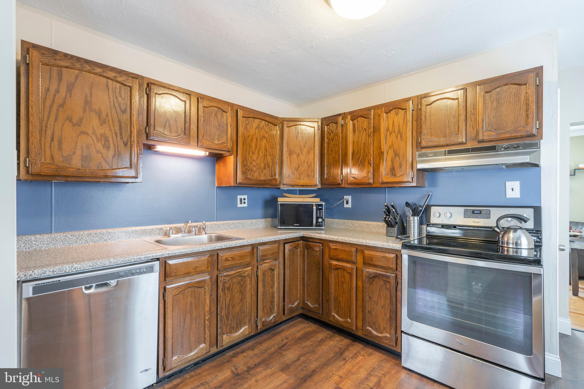 1740 Dutton Mill Road Aston, PA 19014 - Photo 4 of 37