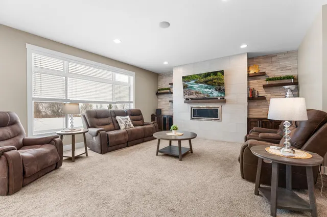 $675,000 | 1157 8th Avenue Northwest, Byron, MN 55920