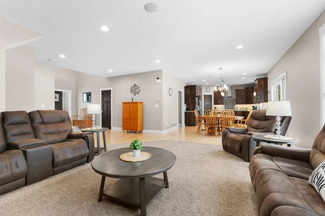 $675,000 | 1157 8th Avenue Northwest, Byron, MN 55920