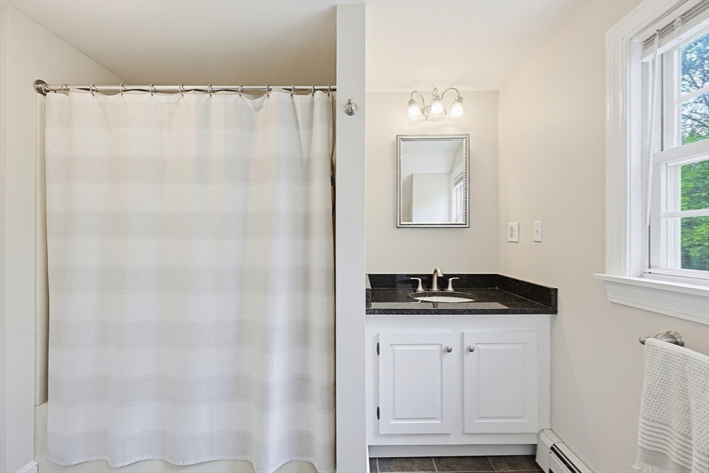 424 Dedham Street Wrentham, MA 02093 - Photo 27 of 40
