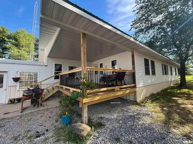 $215,000 | 257 County Highway 16, Xenia, IL 62899