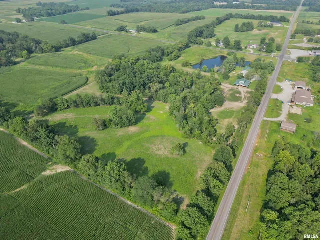 $215,000 | 257 County Highway 16, Xenia, IL 62899