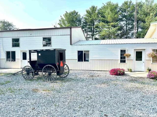 $215,000 | 257 County Highway 16, Xenia, IL 62899