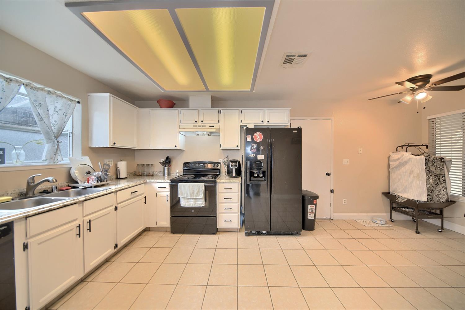 4309 Songbird Court Modesto, CA 95355 - Photo 12 of 75