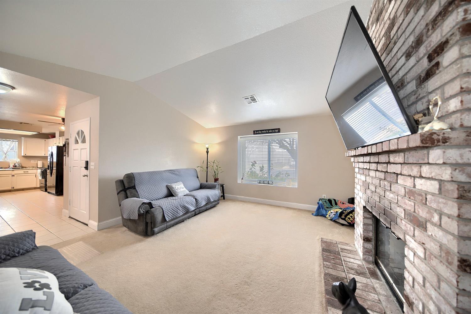 4309 Songbird Court Modesto, CA 95355 - Photo 7 of 75