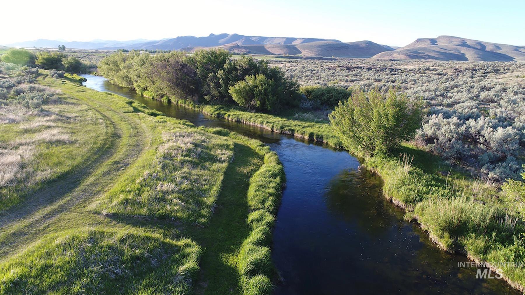 428 Cutoff Road Carey, ID 83320 - Photo 5 of 50
