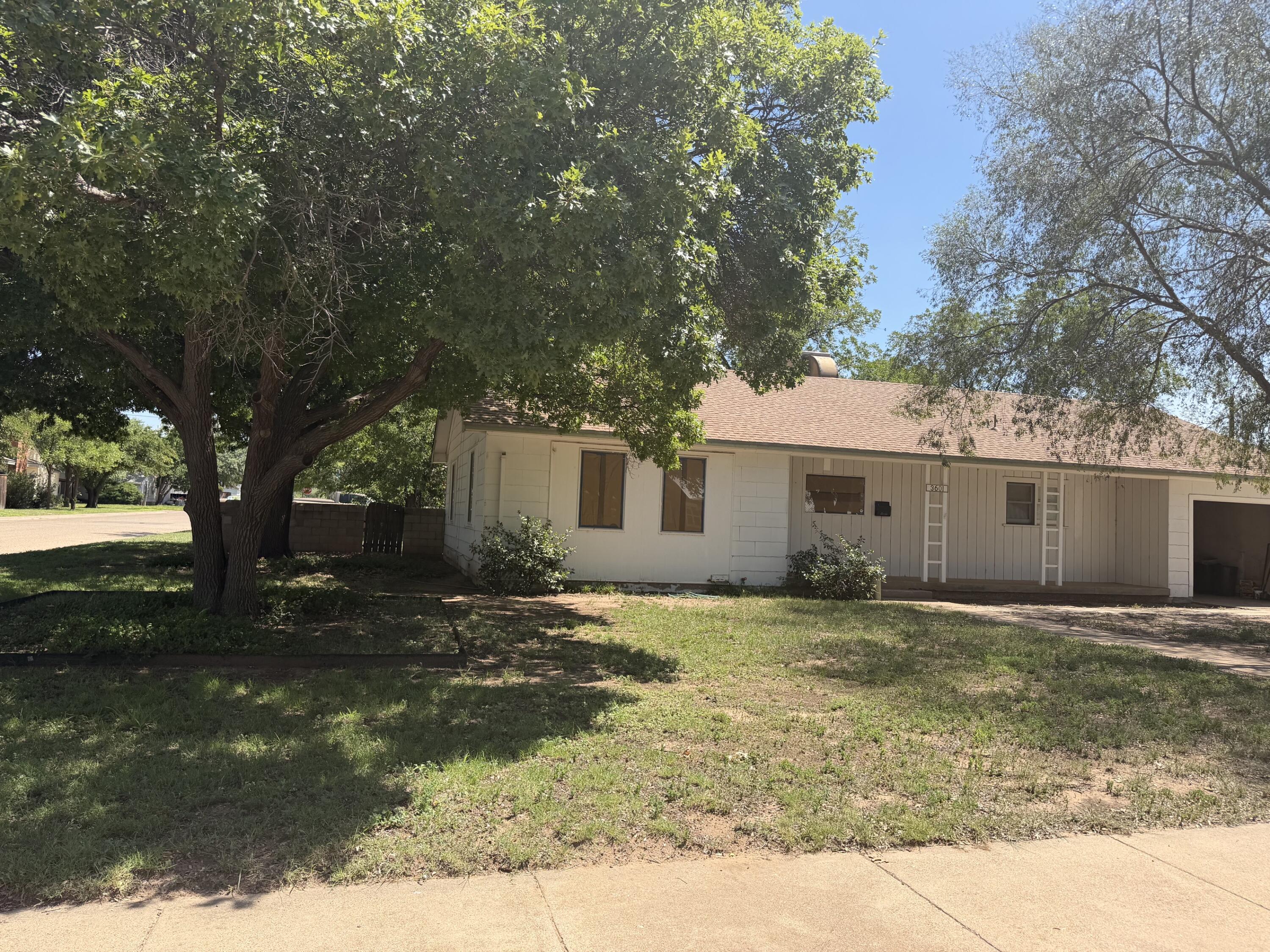 3601 29th Street Lubbock, TX 79410 - Photo 2 of 2 side pic