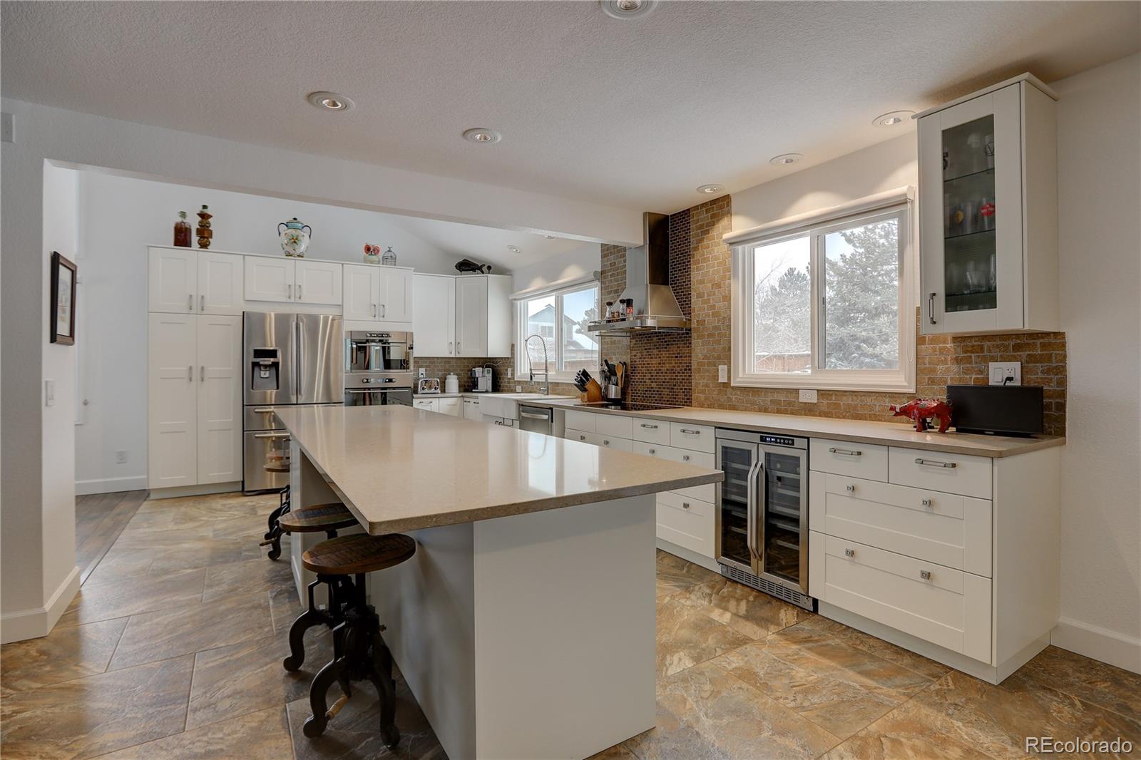 9802 Venneford Ranch Road Highlands Ranch, CO 80126 - Photo 10 of 40 Gallery Image 10