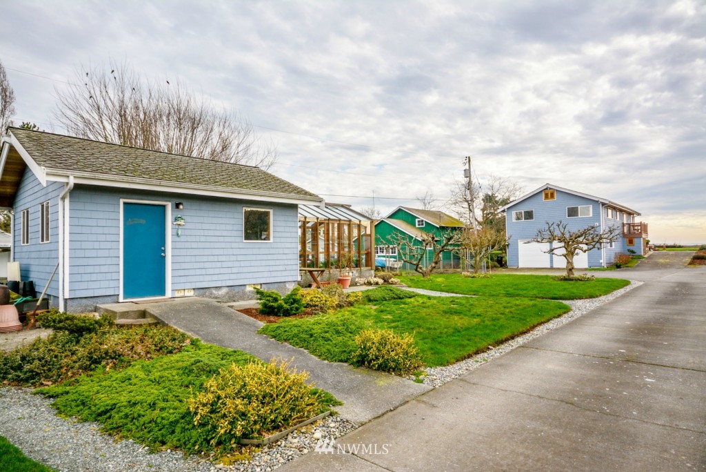 840 Old Beach Road Freeland, WA 98249 - Photo 7 of 23 Gallery Image 7