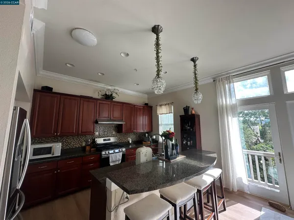 $1,198,000 | 2144 Railroad Avenue, Hercules, CA 94547