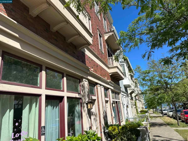 $1,198,000 | 2144 Railroad Avenue, Hercules, CA 94547