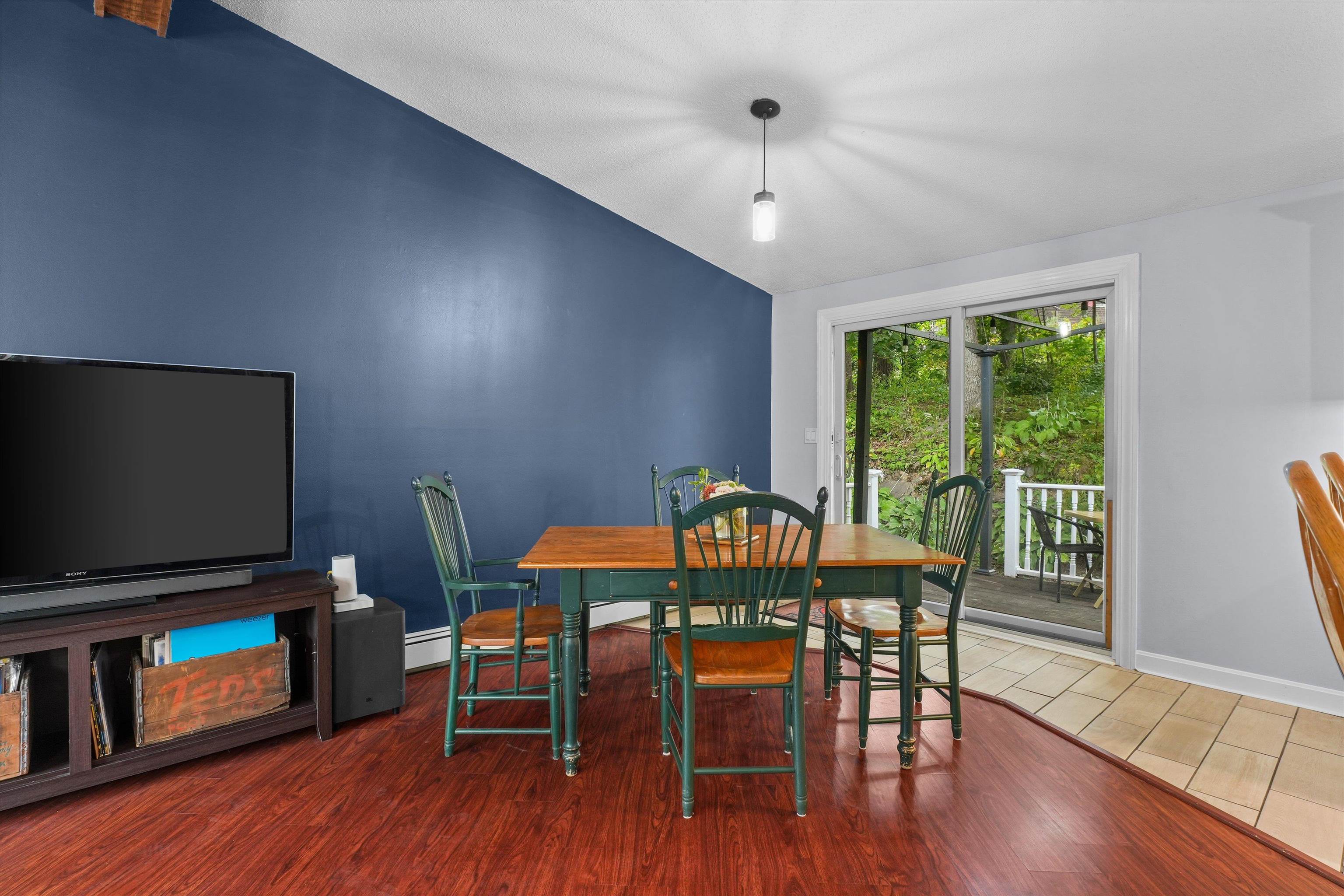 49 New Searles Road Nashua, NH 03062 - Photo 11 of 42