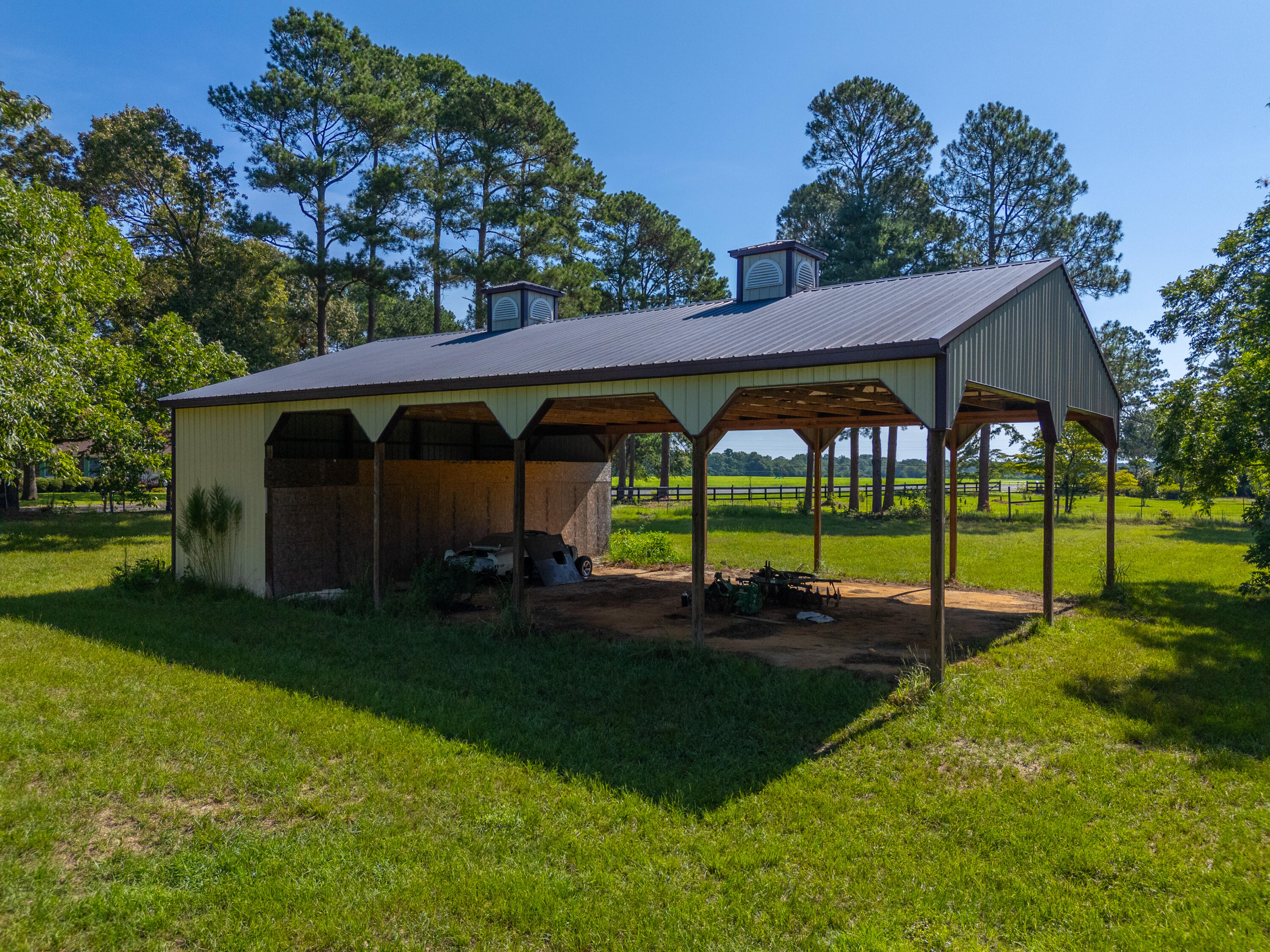 449 Hi-Cotton Lane Springfield, SC 29146 - Photo 7 of 34 DJI_20240718102905_0002_D