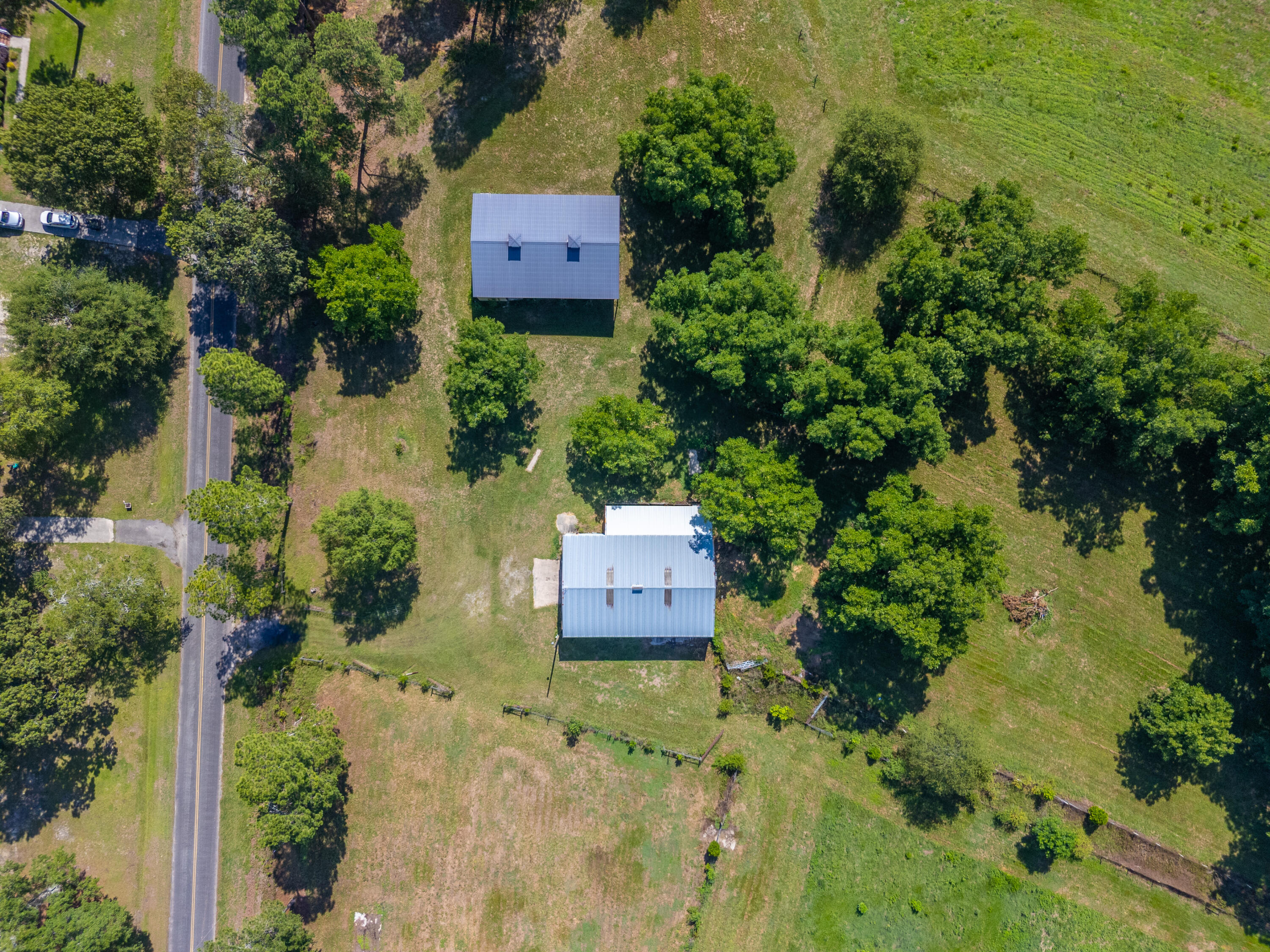 449 Hi-Cotton Lane Springfield, SC 29146 - Photo 10 of 34 DJI_20240718103139_0006_D