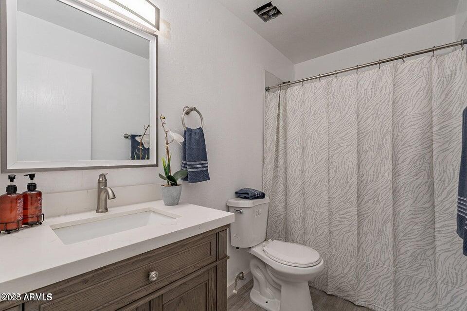 222 West Brown Road, Unit 66 Mesa, AZ 85201 - Photo 13 of 21 Master Bathroom