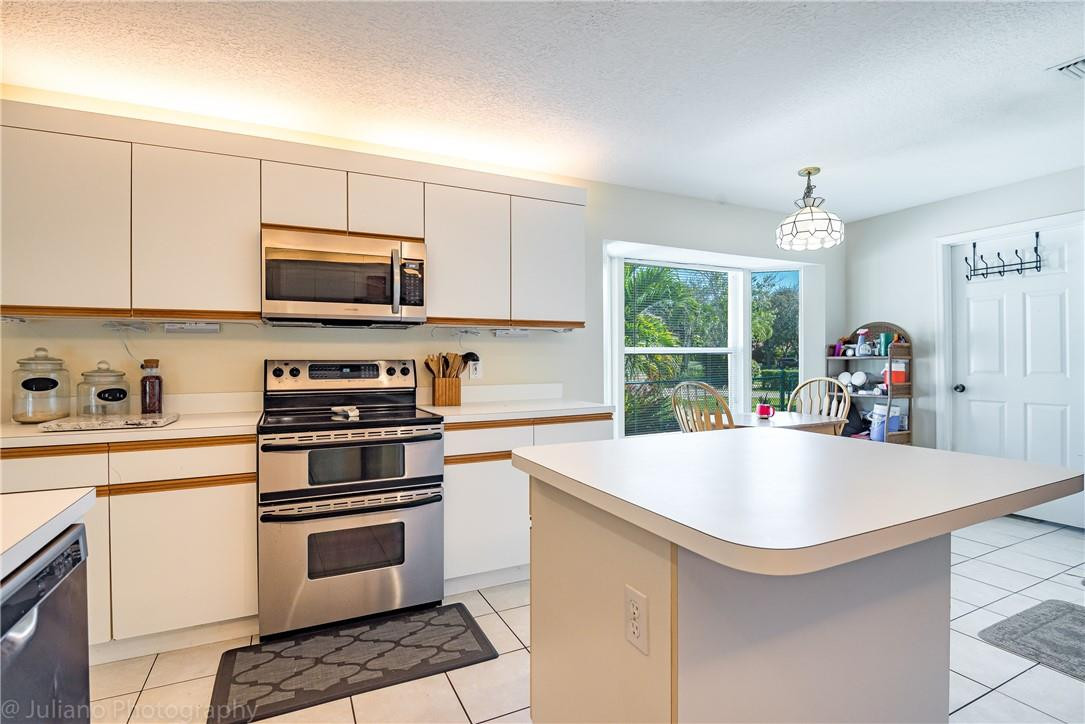 4845 North Lee Road Delray Beach, FL 33445 - Photo 18 of 40 Photo 18