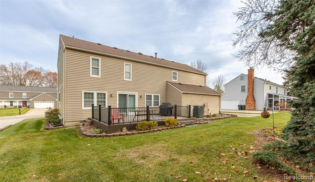 1145 East Fairview Lane Rochester Hills, MI 48306 - Photo 18 of 19