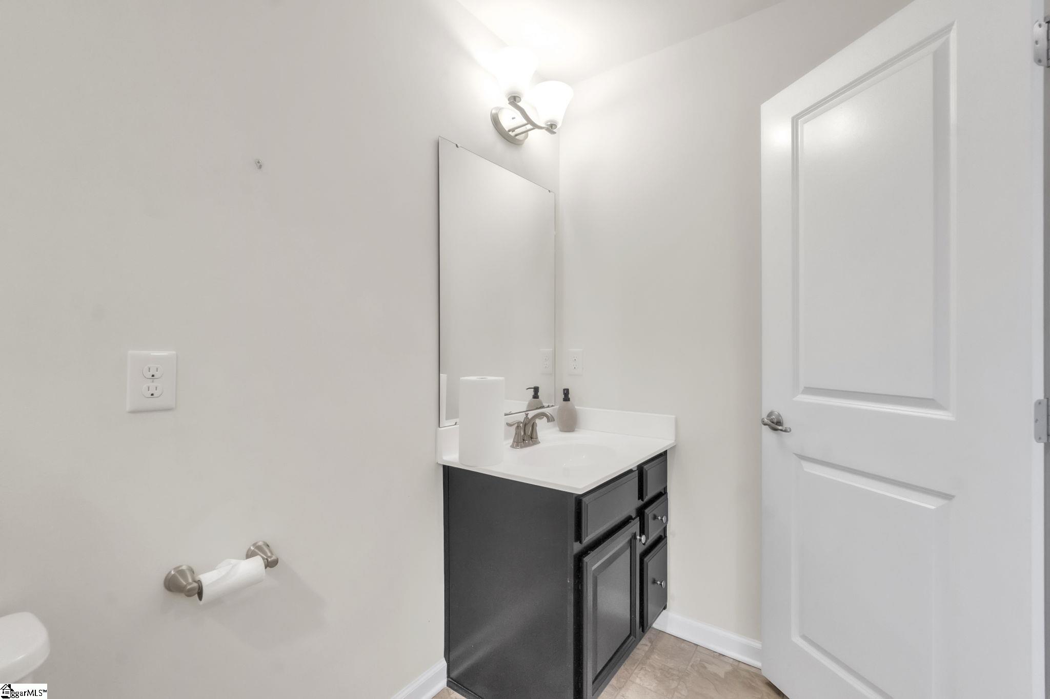 328 Bucklebury Road Greer, SC 29651 - Photo 18 of 46 Gallery Image 18