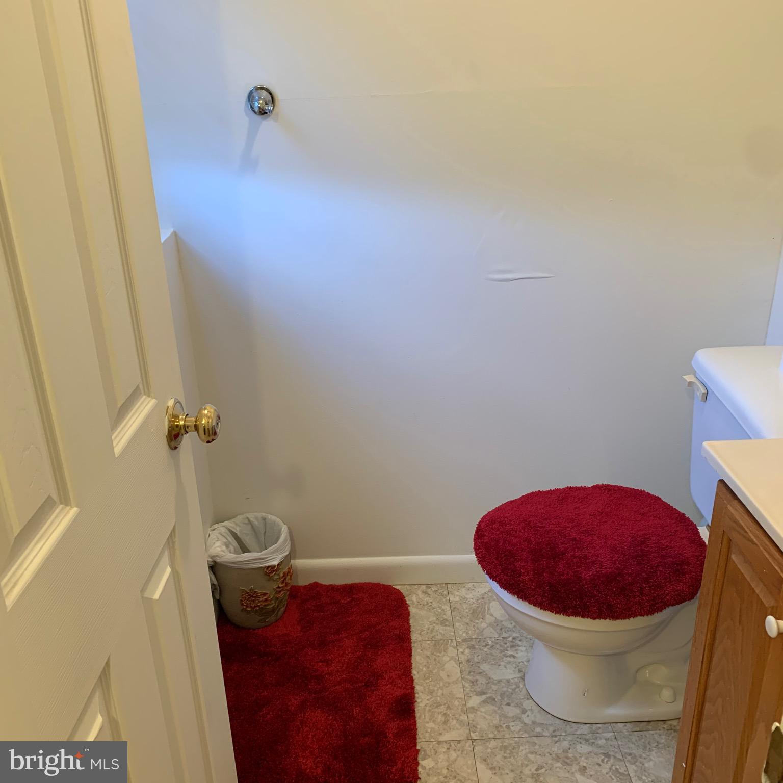 9 Darlington Road New Castle, DE 19720 - Photo 21 of 31 Wow! Another full bathroom