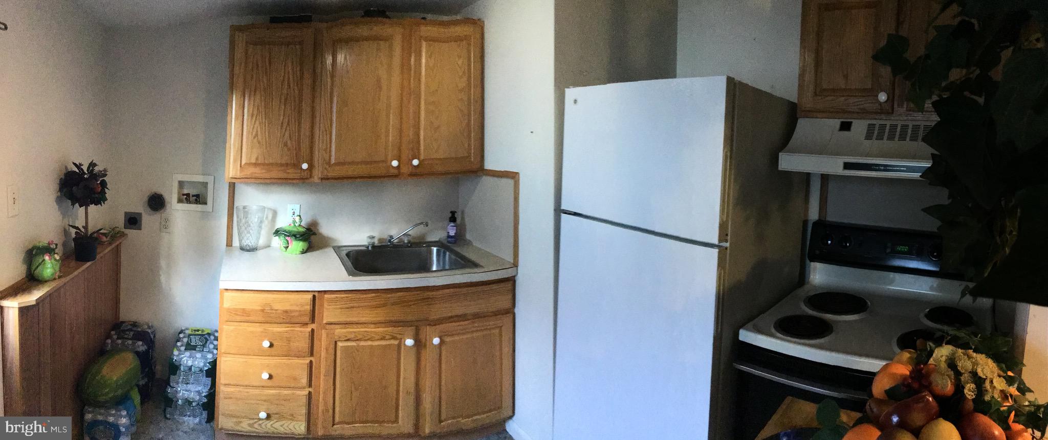 9 Darlington Road New Castle, DE 19720 - Photo 28 of 31 Lower level Kitchenette