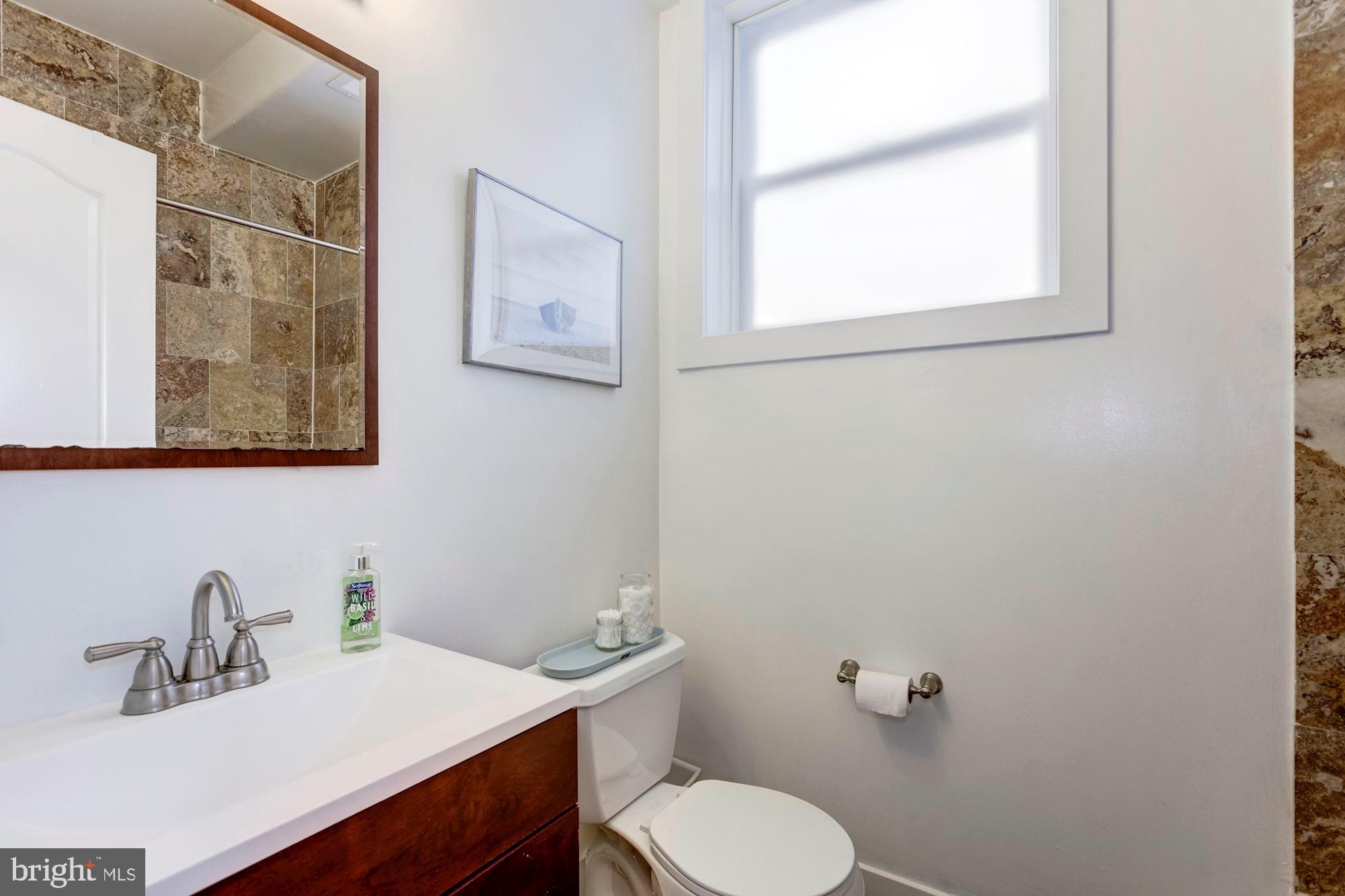 2238 11th Street Northwest, Unit 1 Washington, DC 20001 - Photo 13 of 20 Master Bath