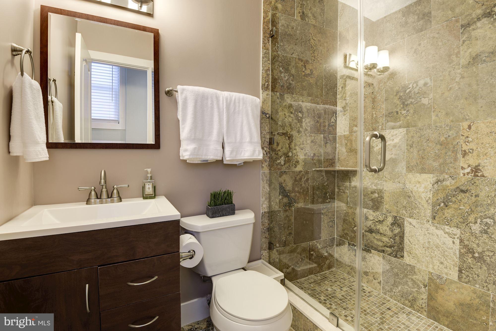 2238 11th Street Northwest, Unit 1 Washington, DC 20001 - Photo 17 of 20 En-suitebath