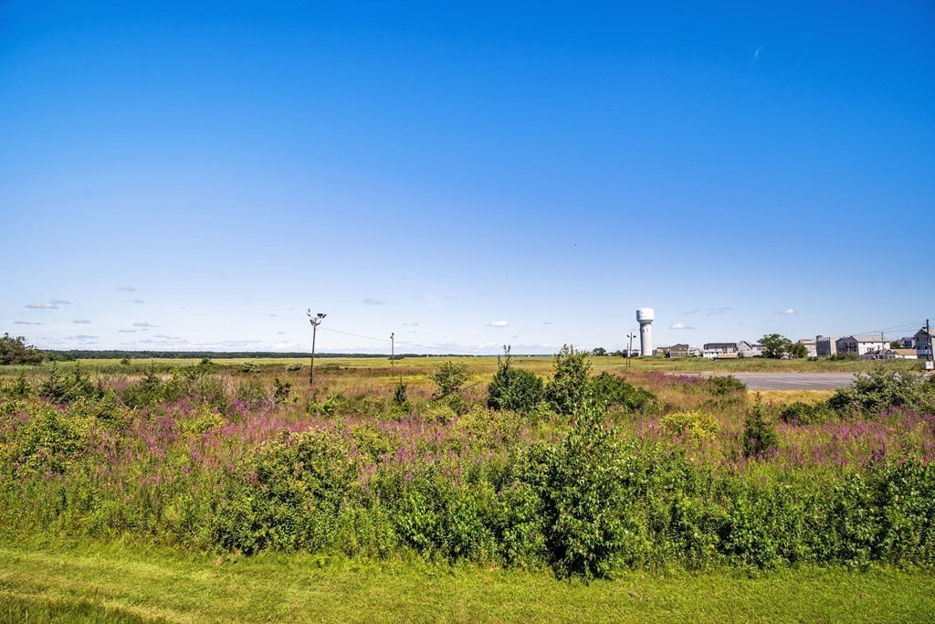 233 Beach Road, Unit A4 Salisbury, MA 01952 - Photo 8 of 38 Gallery Image 8