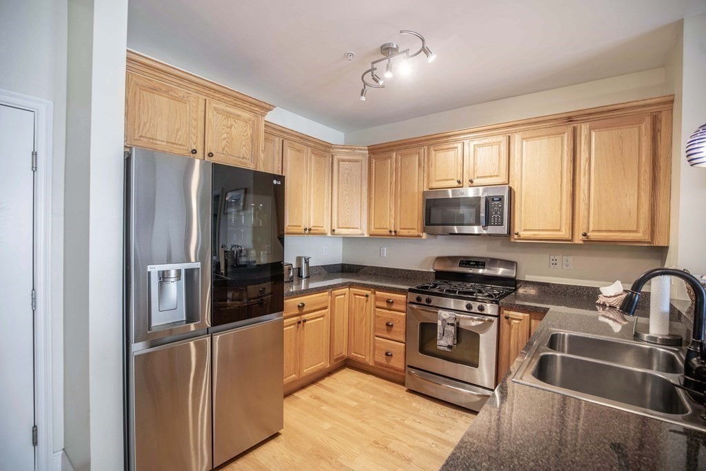 233 Beach Road, Unit A4 Salisbury, MA 01952 - Photo 10 of 38 Gallery Image 10