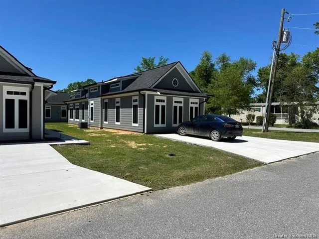 $1,350 | 305 Lyles Street, Kinder, LA 70648