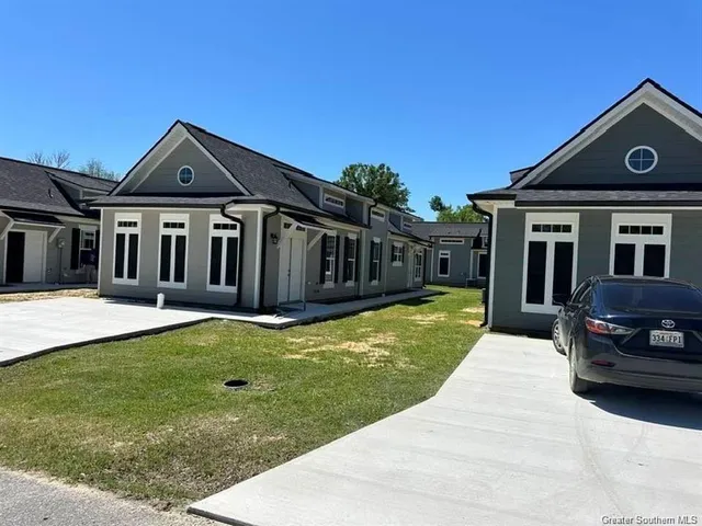 $1,350 | 305 Lyles Street, Kinder, LA 70648