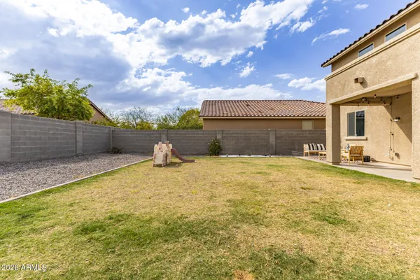 a front view of house with yard