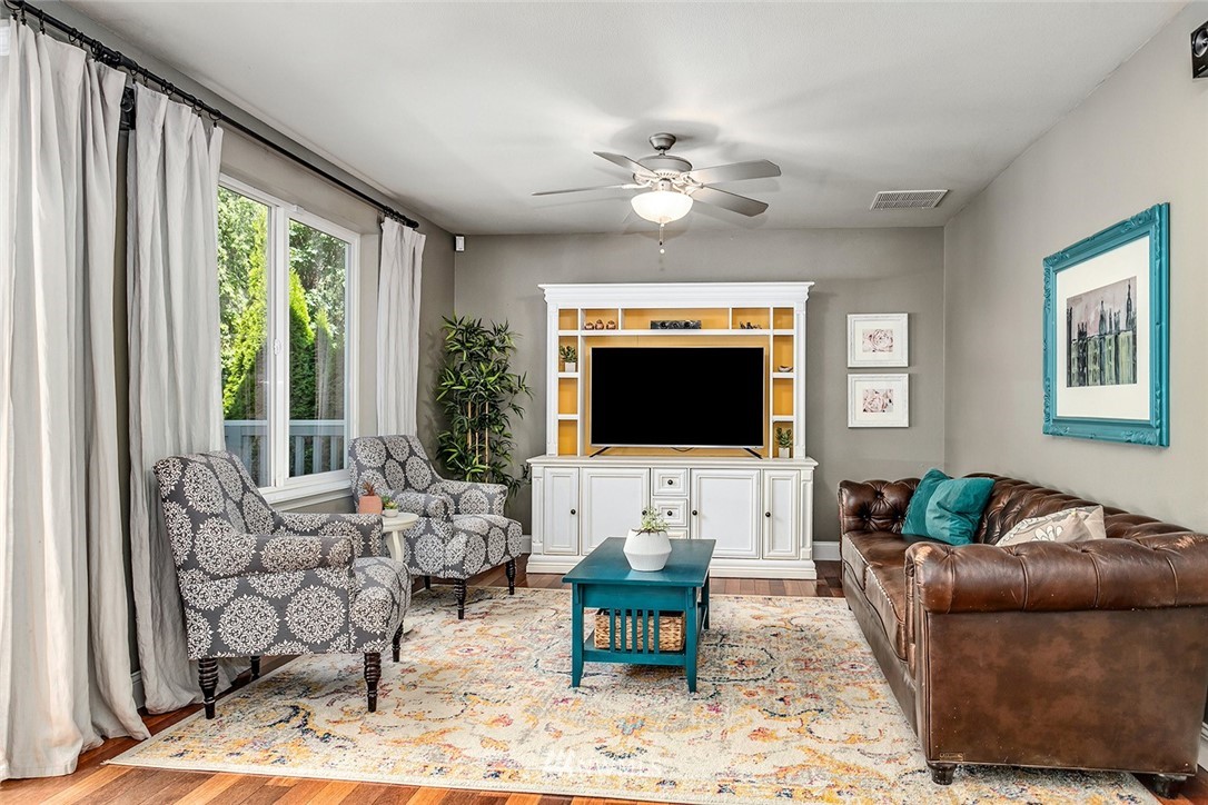 950 Retsil Road Southeast Port Orchard, WA 98366 - Photo 11 of 27 Gallery Image 11