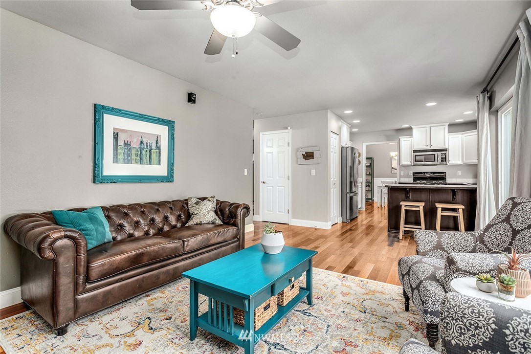 950 Retsil Road Southeast Port Orchard, WA 98366 - Photo 12 of 27 Gallery Image 12