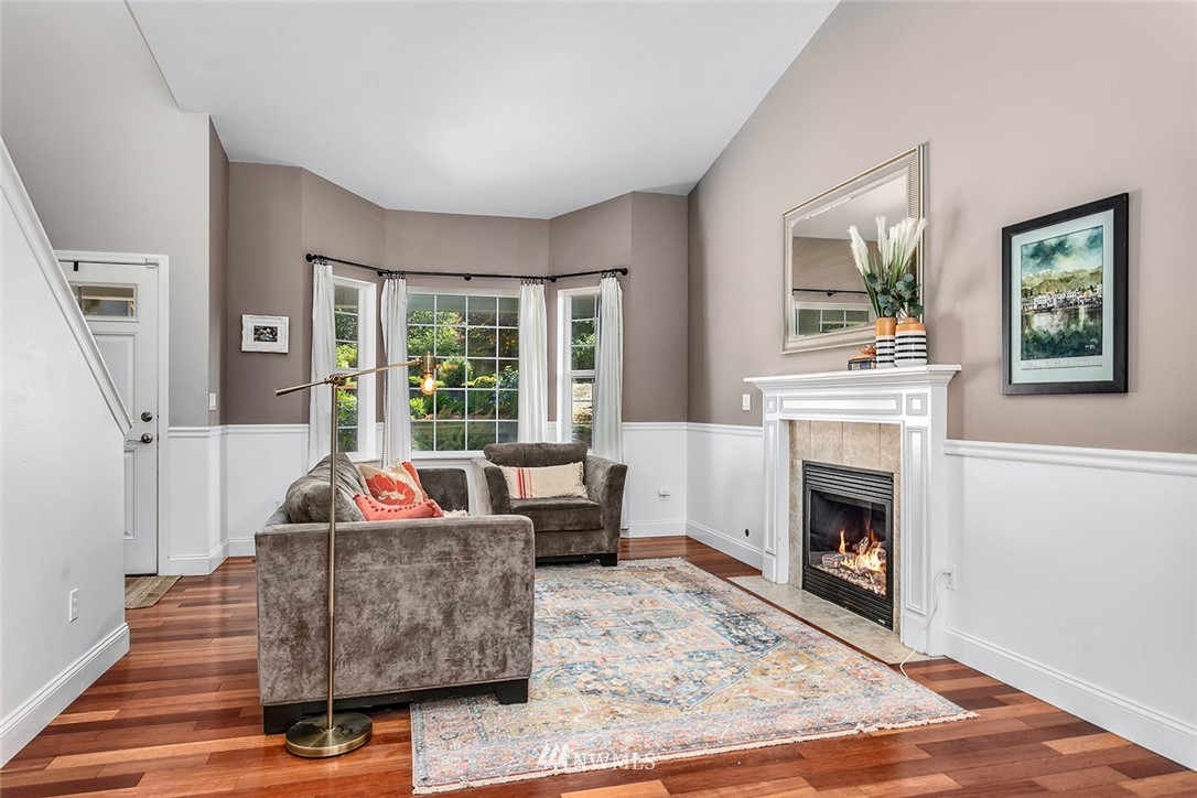 950 Retsil Road Southeast Port Orchard, WA 98366 - Photo 5 of 27 Gallery Image 5