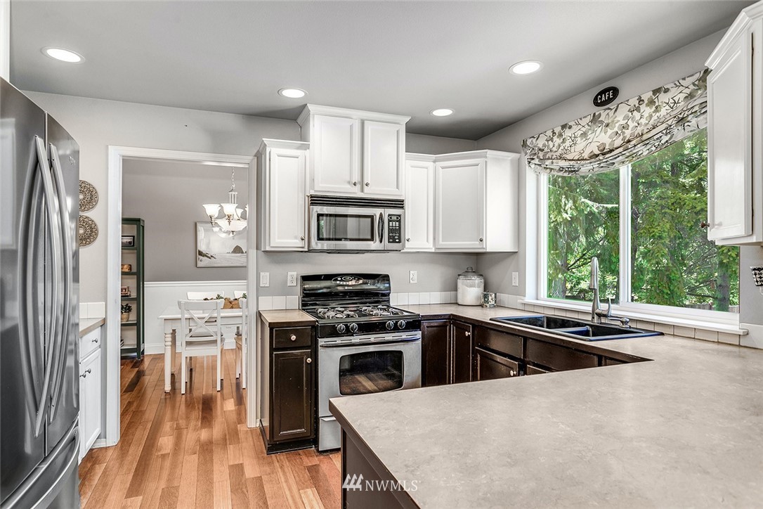 950 Retsil Road Southeast Port Orchard, WA 98366 - Photo 8 of 27 Gallery Image 8