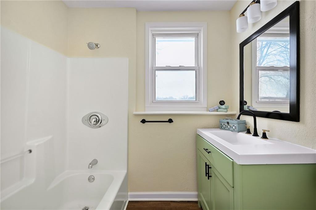 7601 High Grove Road Grandview, MO 64030 - Photo 14 of 21