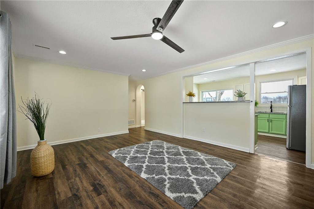 7601 High Grove Road Grandview, MO 64030 - Photo 5 of 21