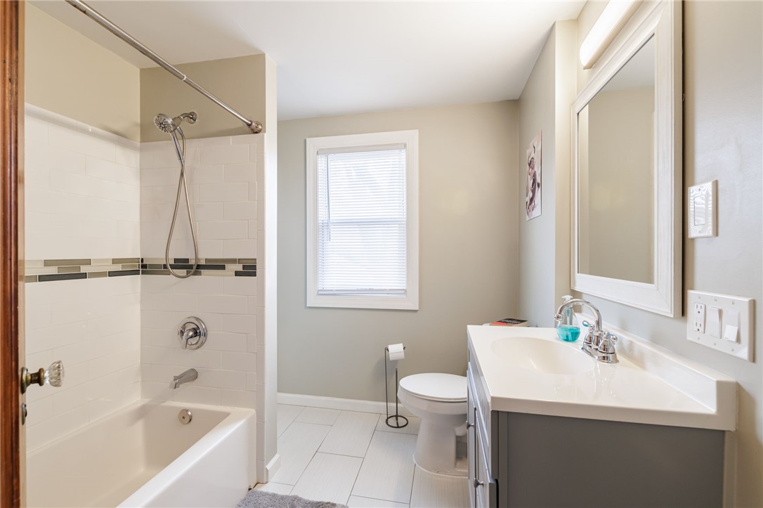 115 Allandale Avenue Rochester, NY 14610 - Photo 12 of 18